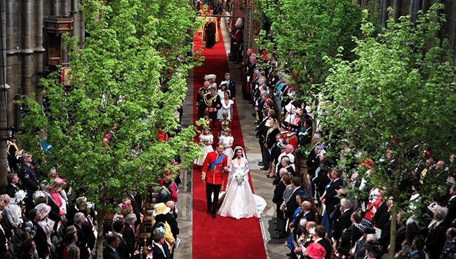 prince-william-kate-middleton-wedding-walk-aisle
