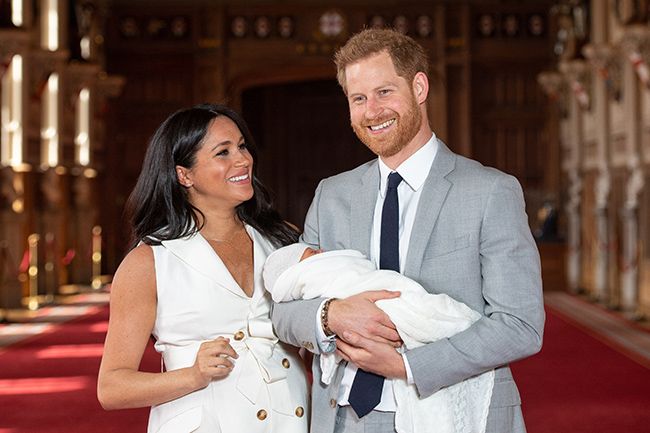 prince-harry-holding-archie