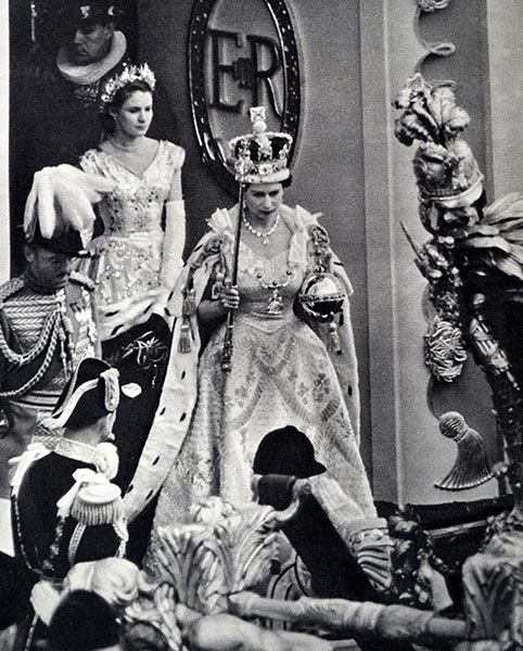 queen-coronation-1953