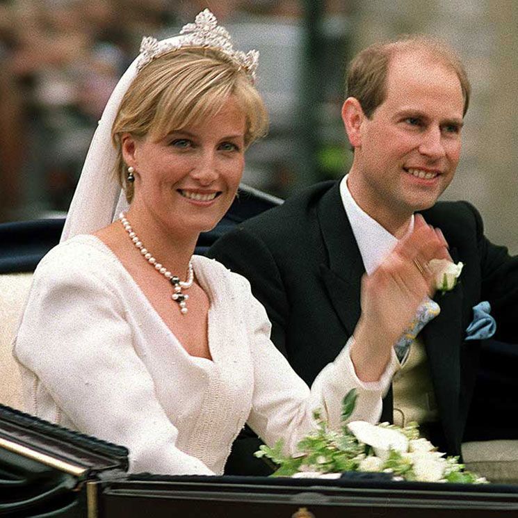 Prince Edward and Sophie celebrate anniversary - best photos from their wedding day