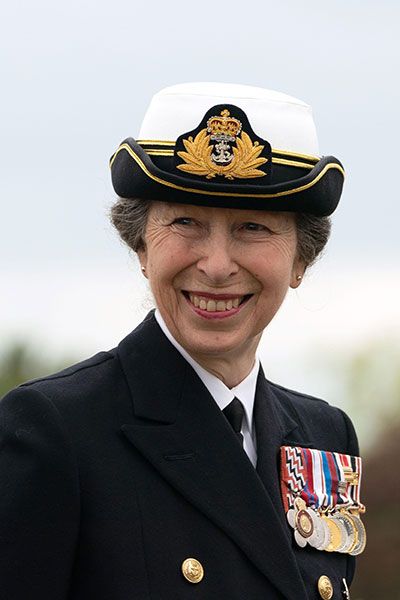 princess-anne-medals-armed-forces-day