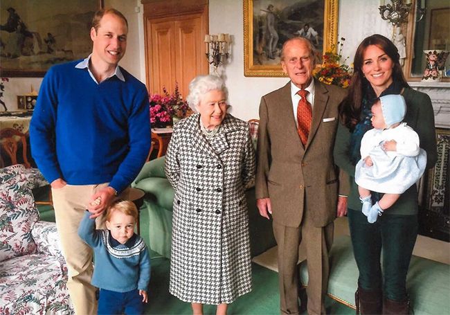 The Cambridges picturеd with the Queen and Prince Philip in 2015