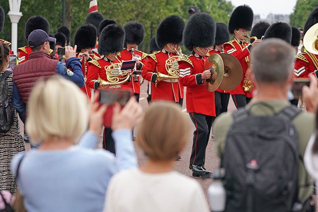 changing-the-guard-band
