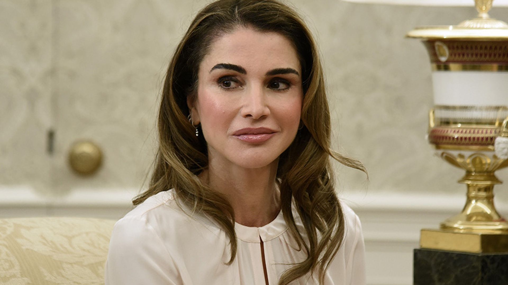 Queen Rania celebrates her birthday with portraits and sweet messages from her family