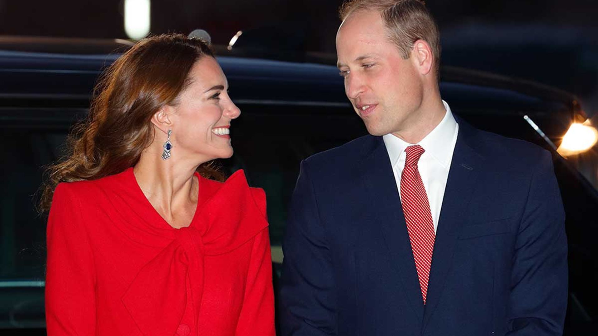 Kate Middleton exchanges loving look with Prince William at Christmas concert