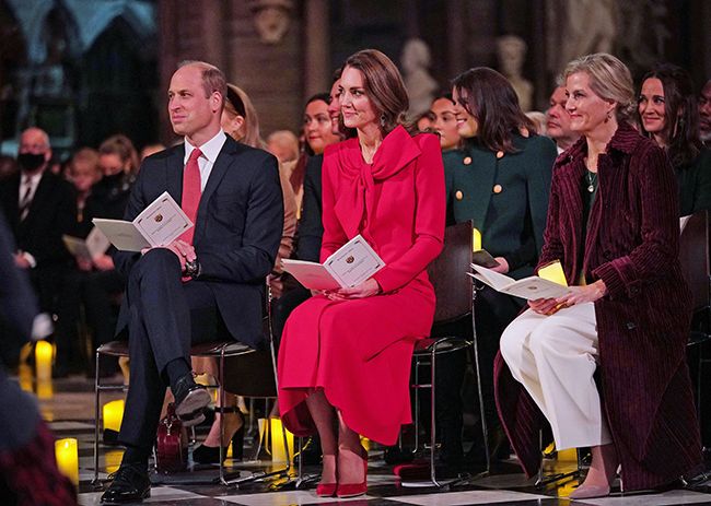 kate-middleton-westminster-abbey-seated
