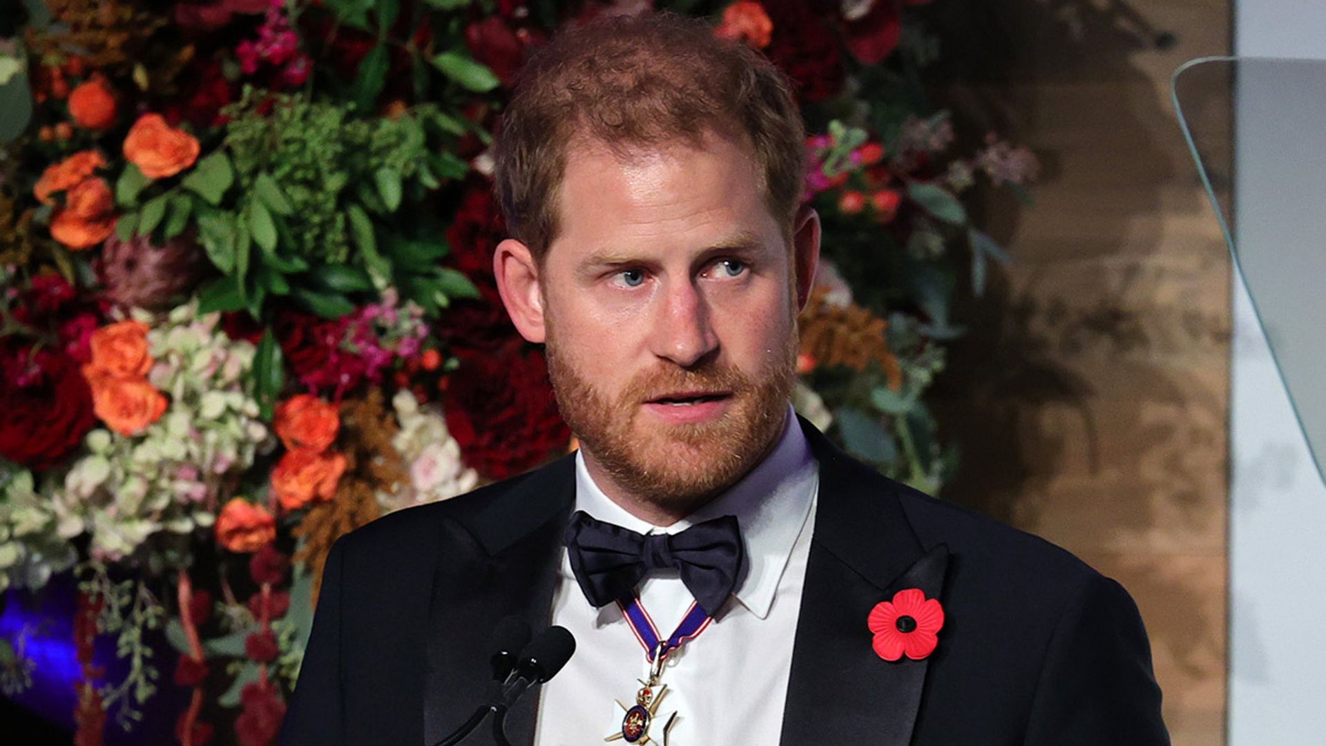 prince-harry-poppy-and-suit