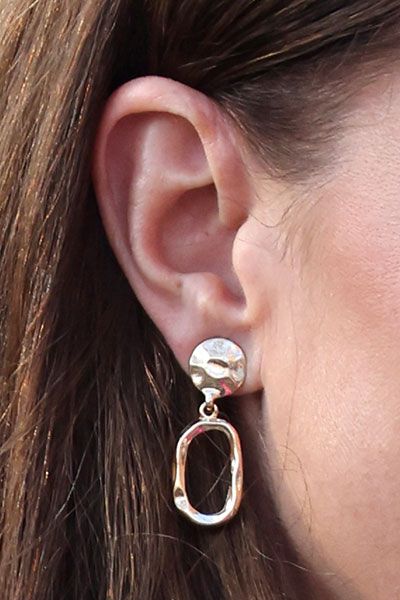 kate-middleton-accessorize-earrings