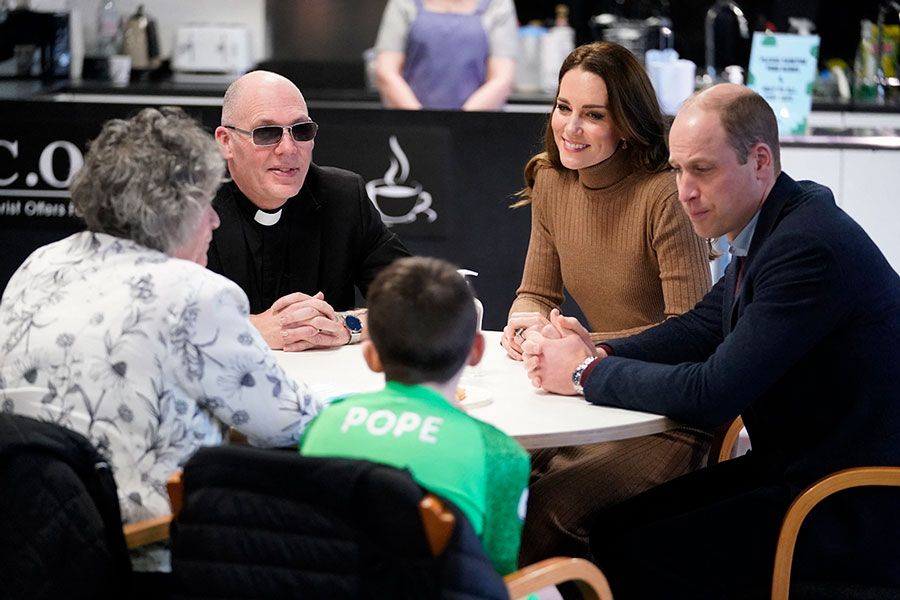 Kate Middleton and Prince William meet therapy puppy at Lancashire hospital - best photos