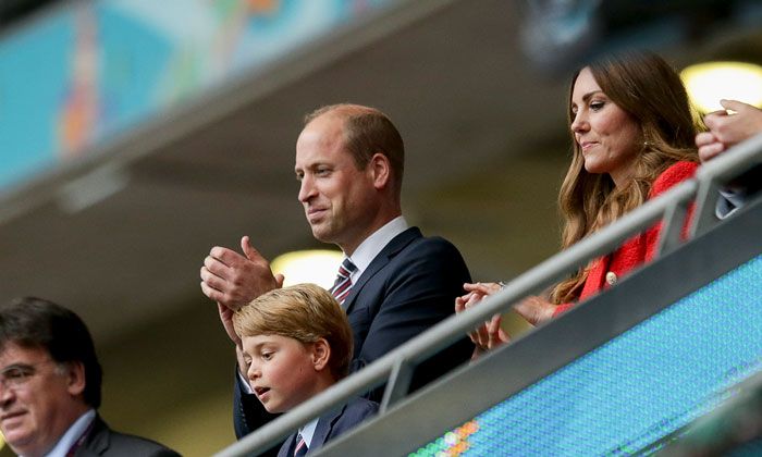 Prince William admits he and Kate Middleton 'regulate Prince George's screen time'