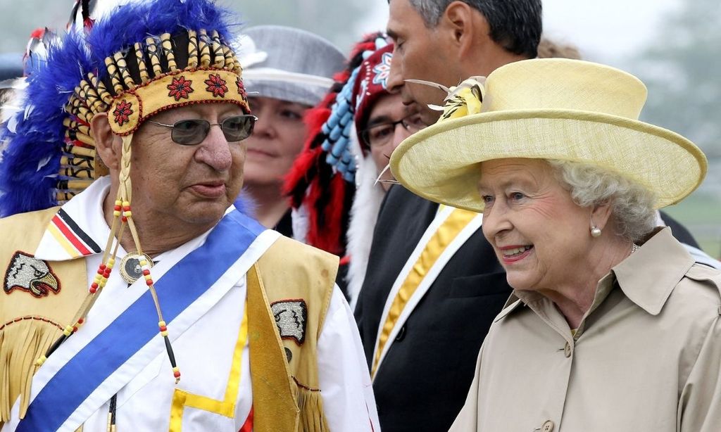 The Queen with Mi'kmaq leaders in Halifax in 2010