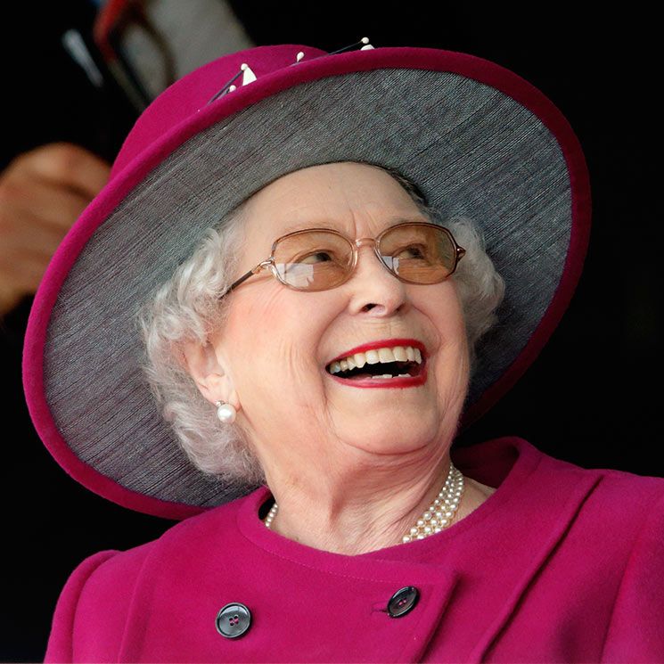 13 times the Queen left the royal family in giggles