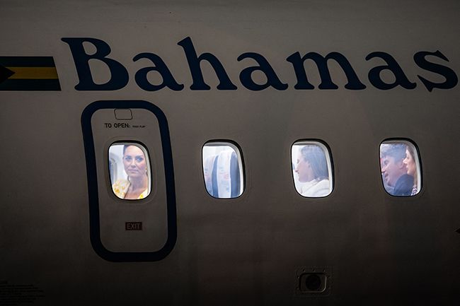 kate-middleton-inside-bahamas-airplane