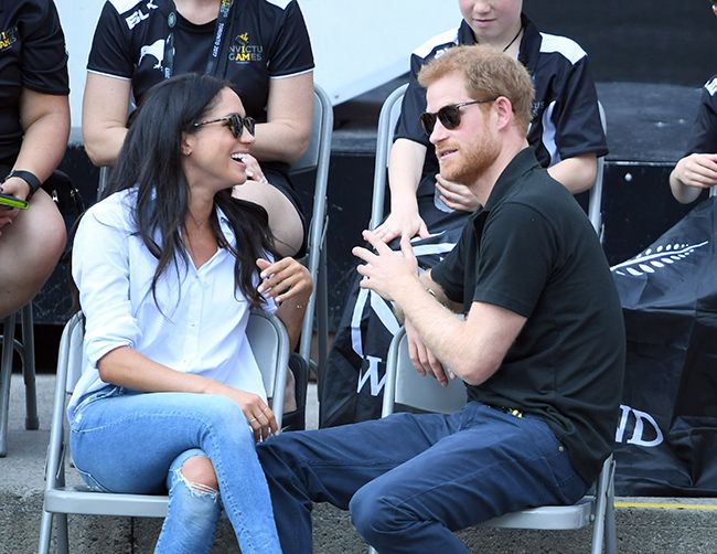 prince-harry-and-meghan-chatting-invictus