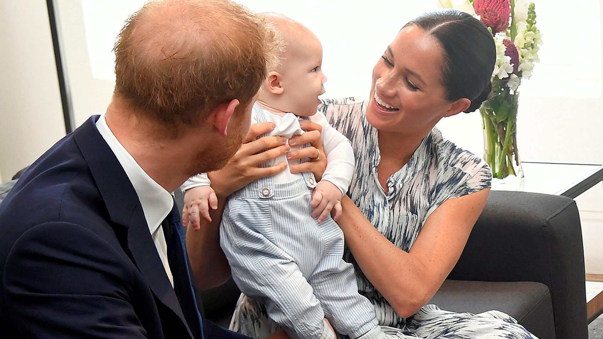 meghan-markle-laughing-baby-archie