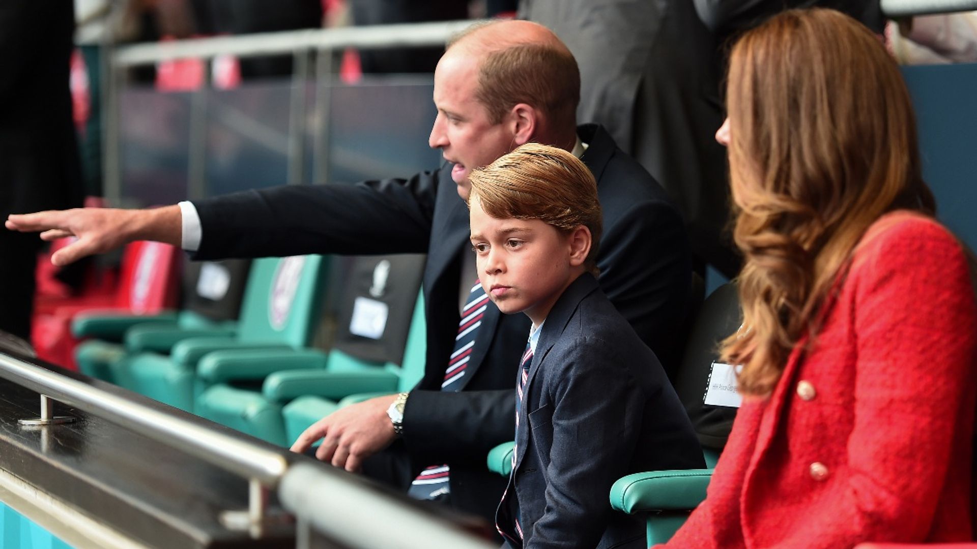 Prince George has trial day at new school - report