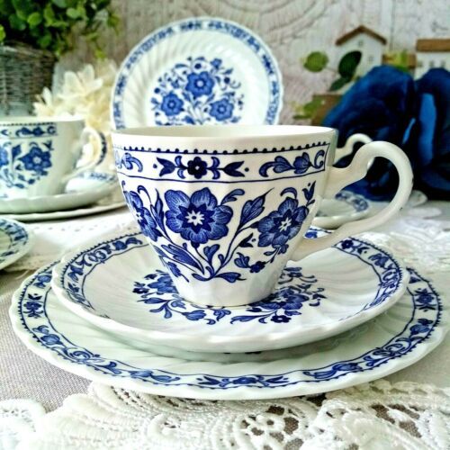 ebay-blue-cups-and-saucers