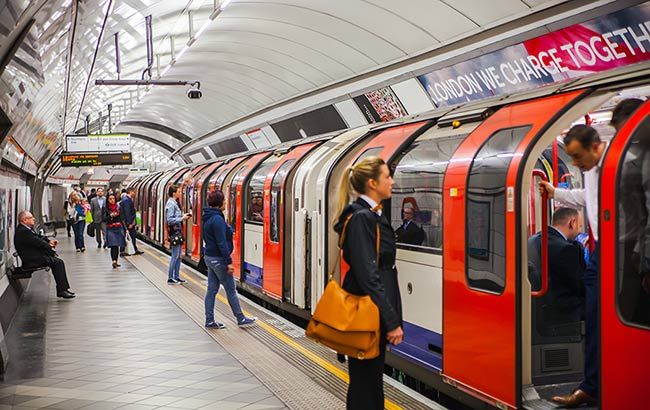The Central Line is set to get a major upgrade! | HELLO!