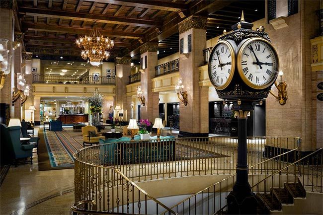 Fairmont-royal-york-hotel-lobby