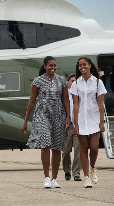Michelle and Malia Obama enjoy mother-daughter weekend in 