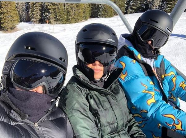 Kourtney Kim Kendall Jenner skiing