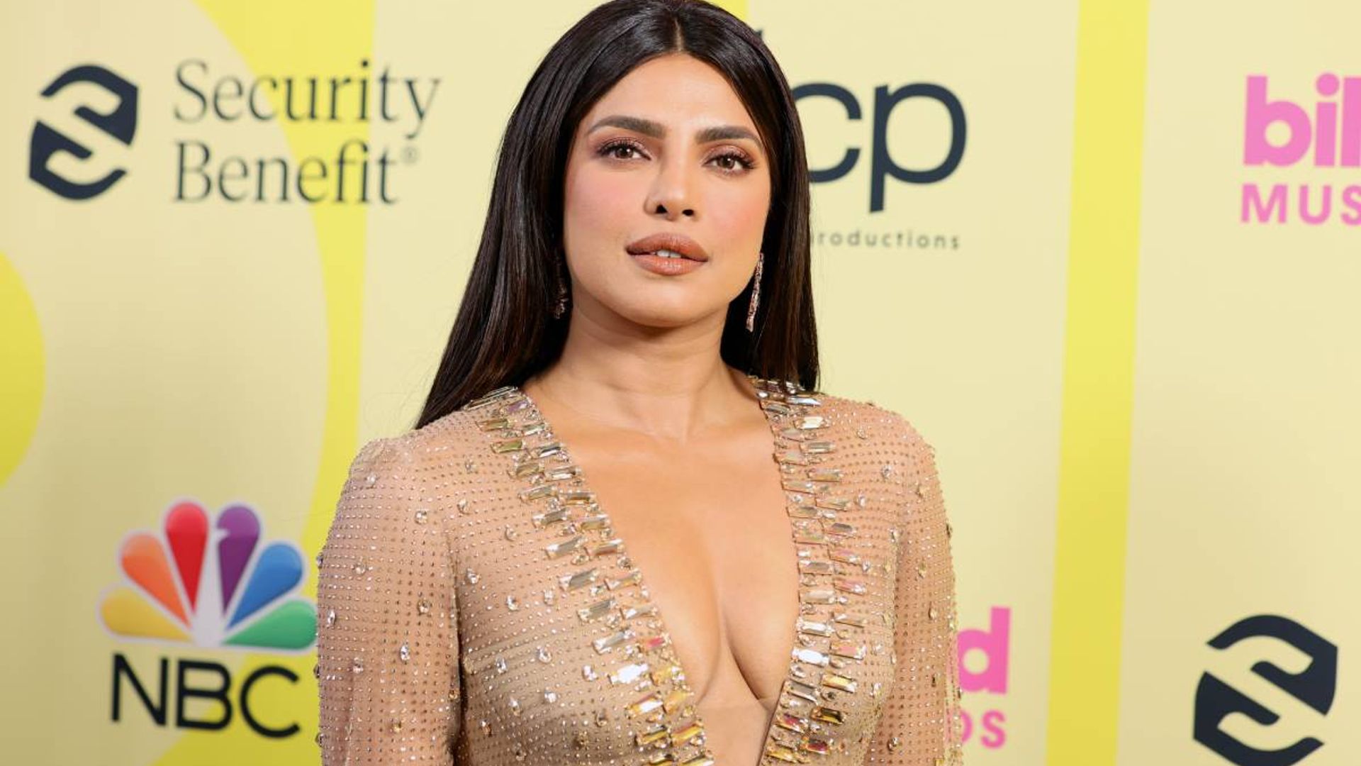 Priyanka Chopra stuns in a chic resort co-ord as she shares a heartfelt message with fans 