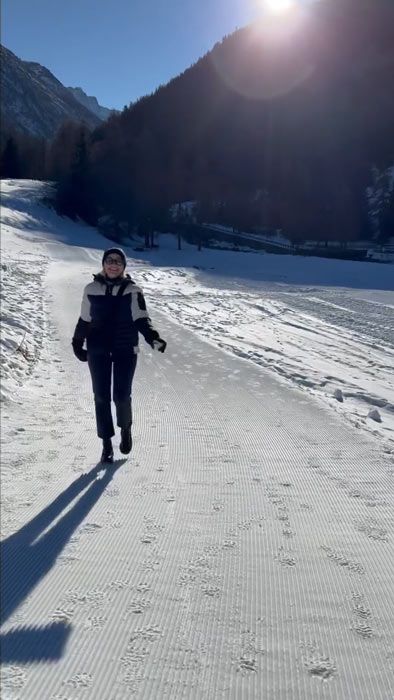 holly-on-ski-slopes