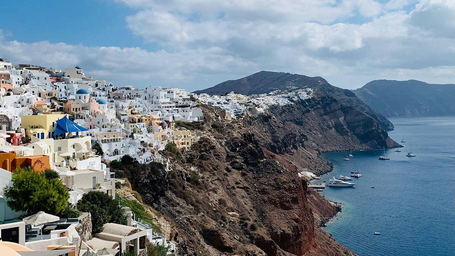 What to do in Santorini: best hotels, restaurants and excursions
